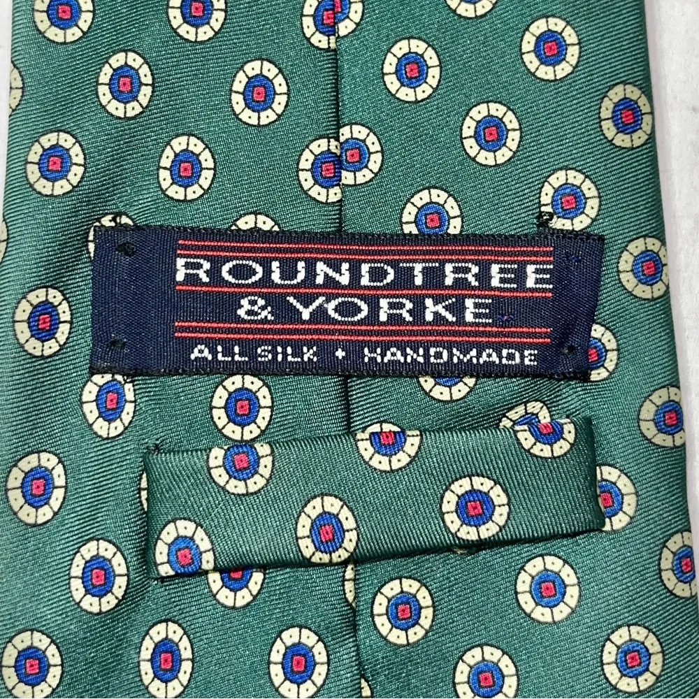 Roundtree & Yorke Tie Necktie Green 100% Silk Handmade‎ Professional Preppy